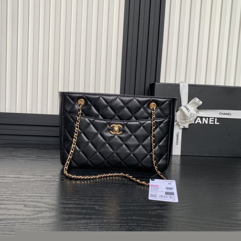 Ch*el shopping bags